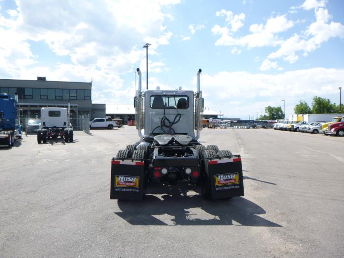 2020 Peterbilt 389-6