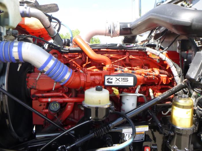 2020 Peterbilt 389-16