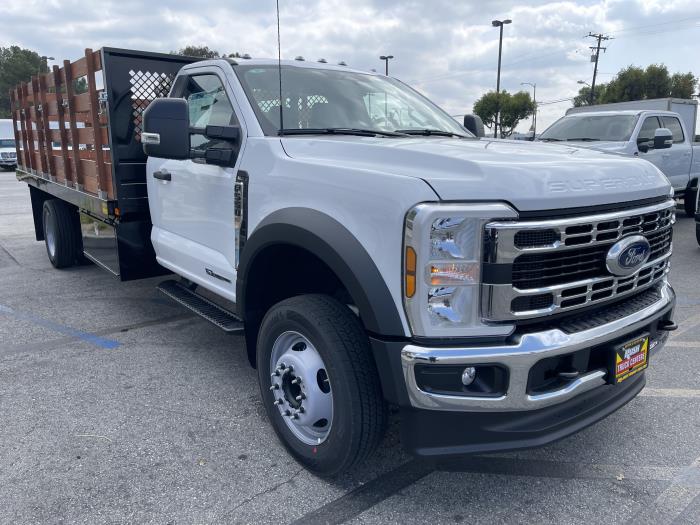 2025 Ford F-550-7