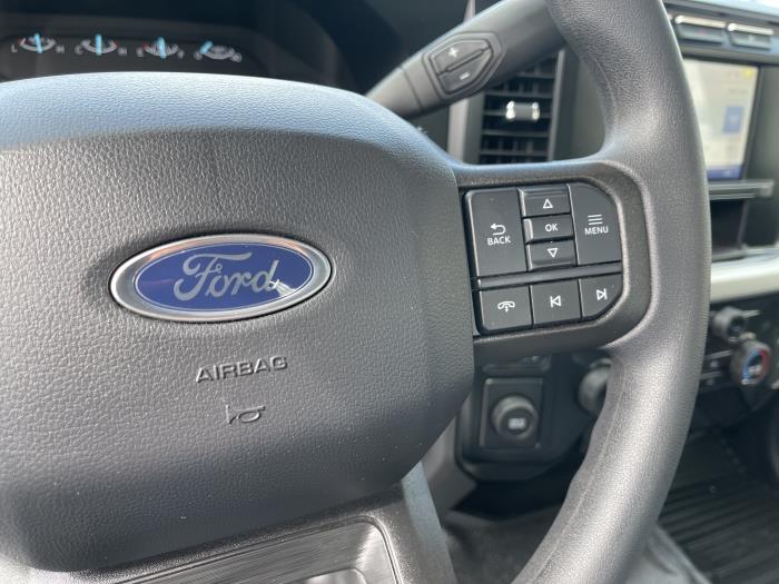 2025 Ford F-550-21