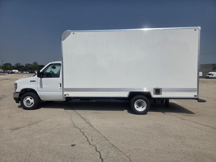 2026 Ford E-450-2