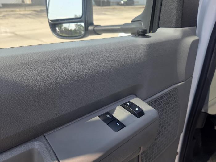 2026 Ford E-450-10