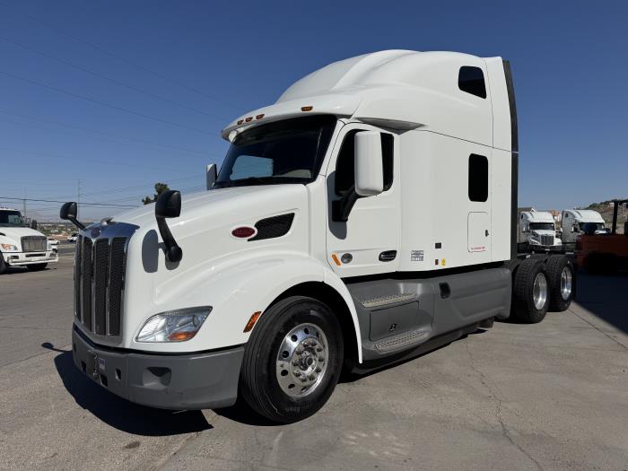 2021 Peterbilt 579-1