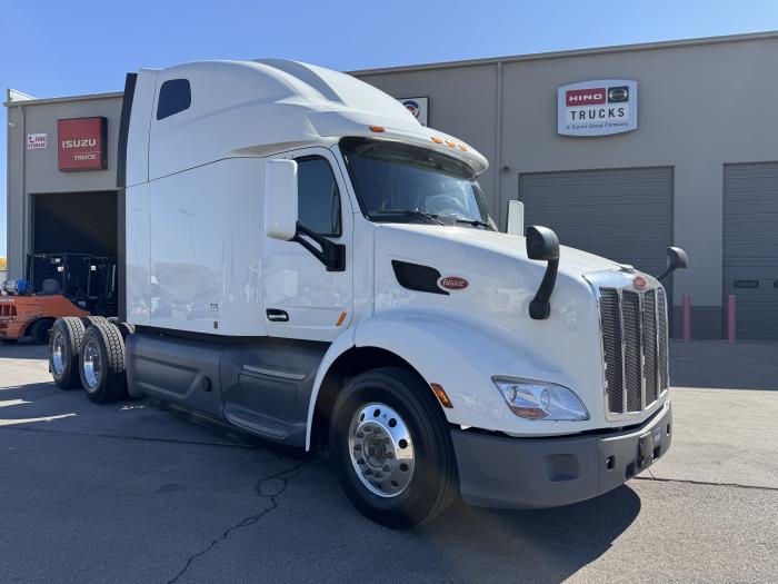 2021 Peterbilt 579-3