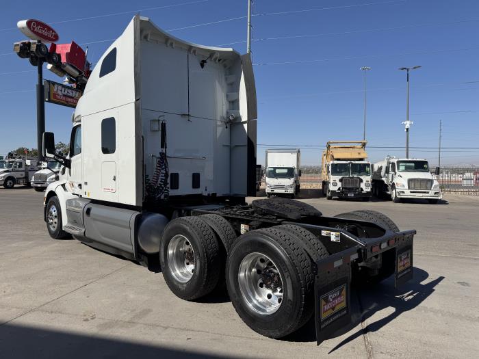2021 Peterbilt 579-7