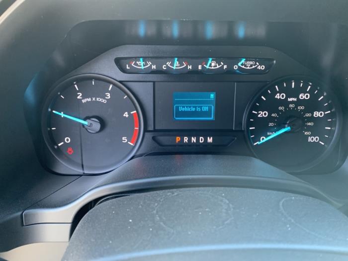2025 Ford F-550-31