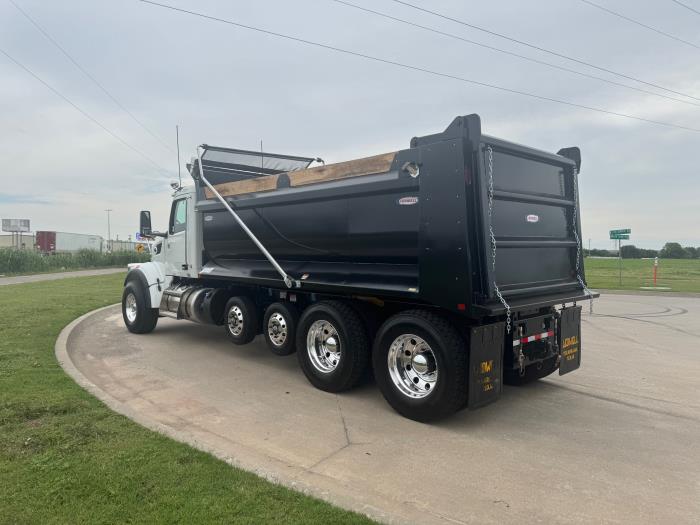2026 Peterbilt 567-3