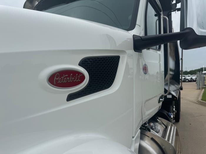 2026 Peterbilt 567-9