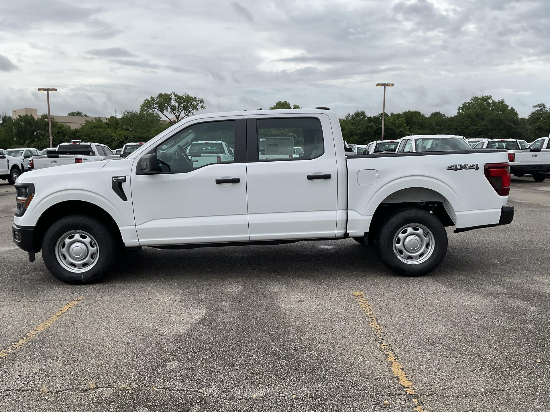 New 2025 Ford F-150 XL SuperCrew Cab 4x4 Pickup for sale #1904926 - photo 3