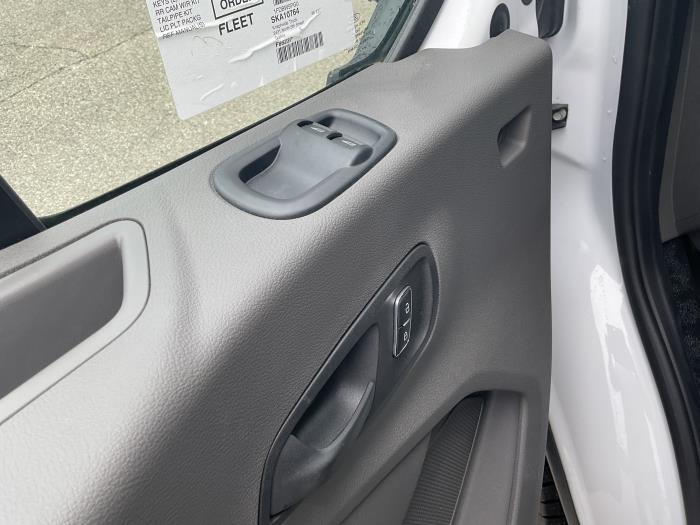 2025 Ford Transit-350-13