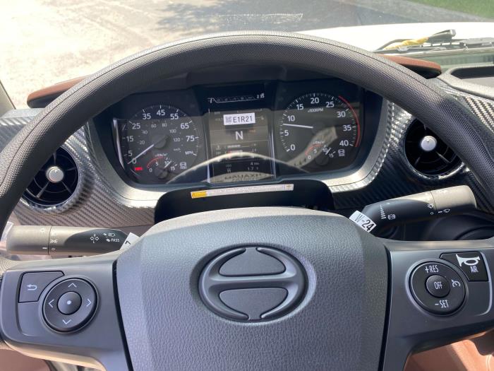 2025 Hino L6-6