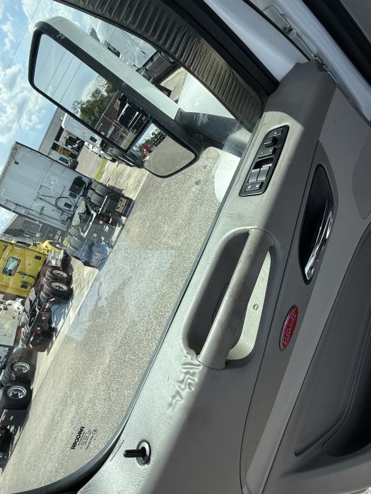 2020 Peterbilt 579-20