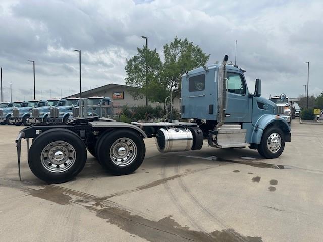 2022 Peterbilt 567-9