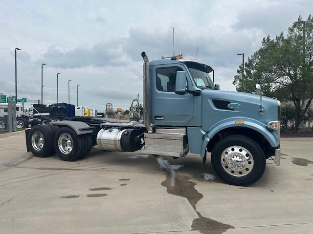 2022 Peterbilt 567-11