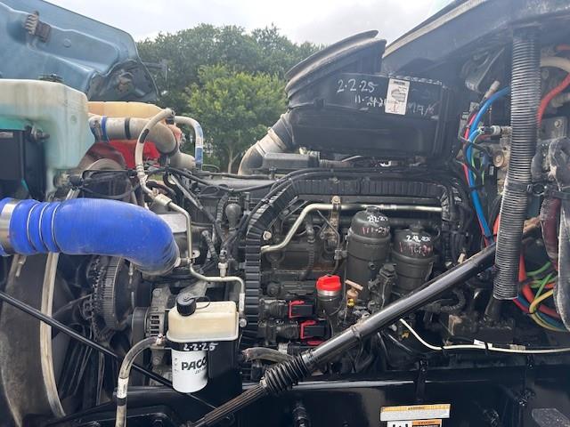 2022 Peterbilt 567-16