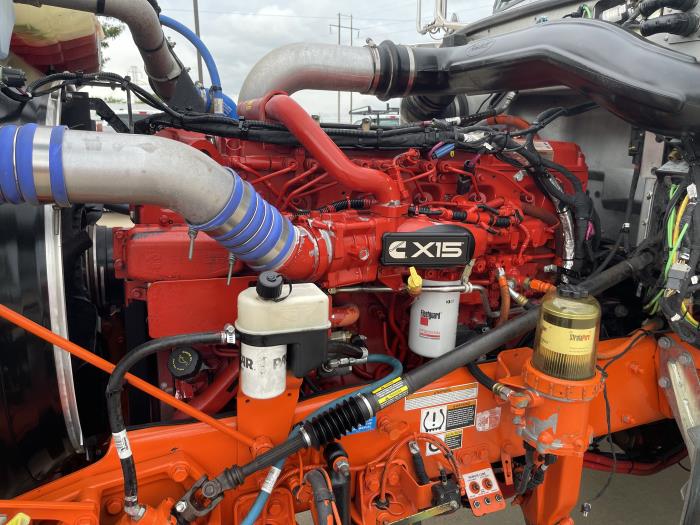 2022 Peterbilt 389-30