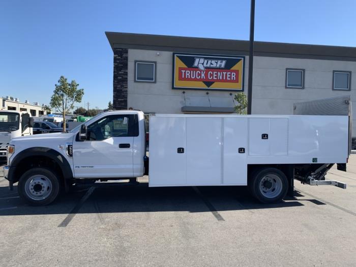 2025 Ford F-550-2