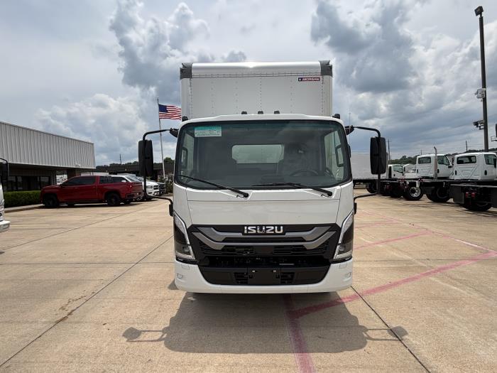 2025 Isuzu NRR-10