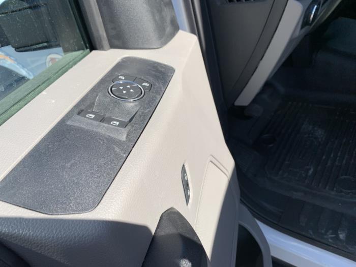 2025 Ford F-550-26