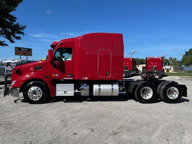 2022 Peterbilt 579-4