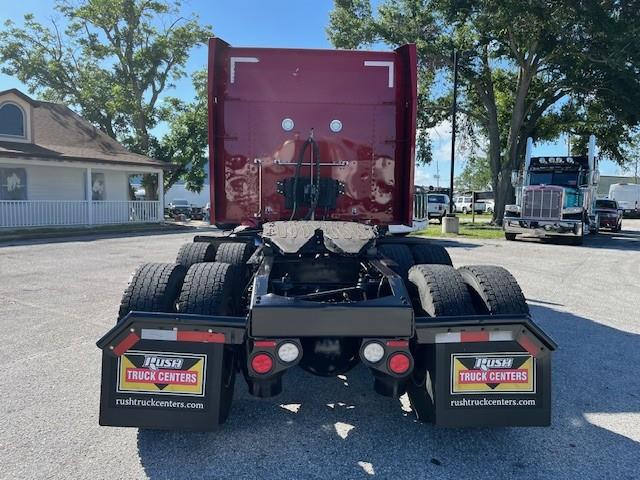 2022 Peterbilt 579-6
