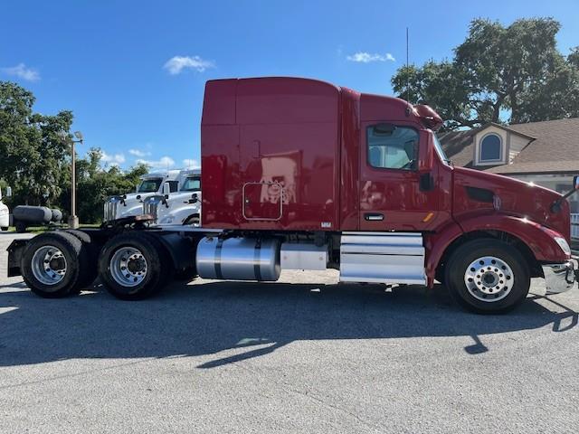2022 Peterbilt 579-10