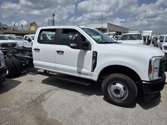 2025 Ford F-350-2