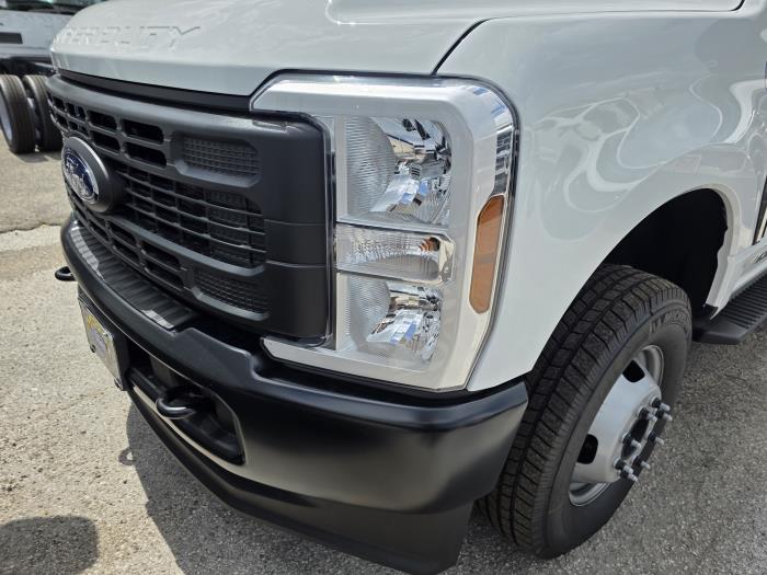 2025 Ford F-350-3