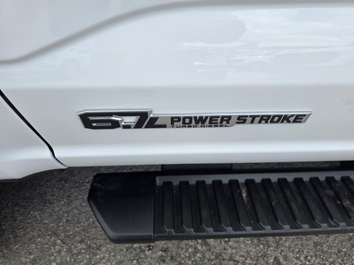 2025 Ford F-350-11