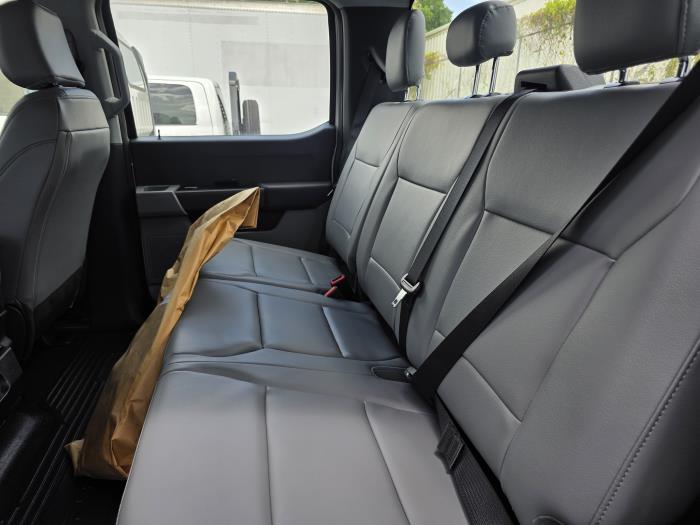 2025 Ford F-550-21