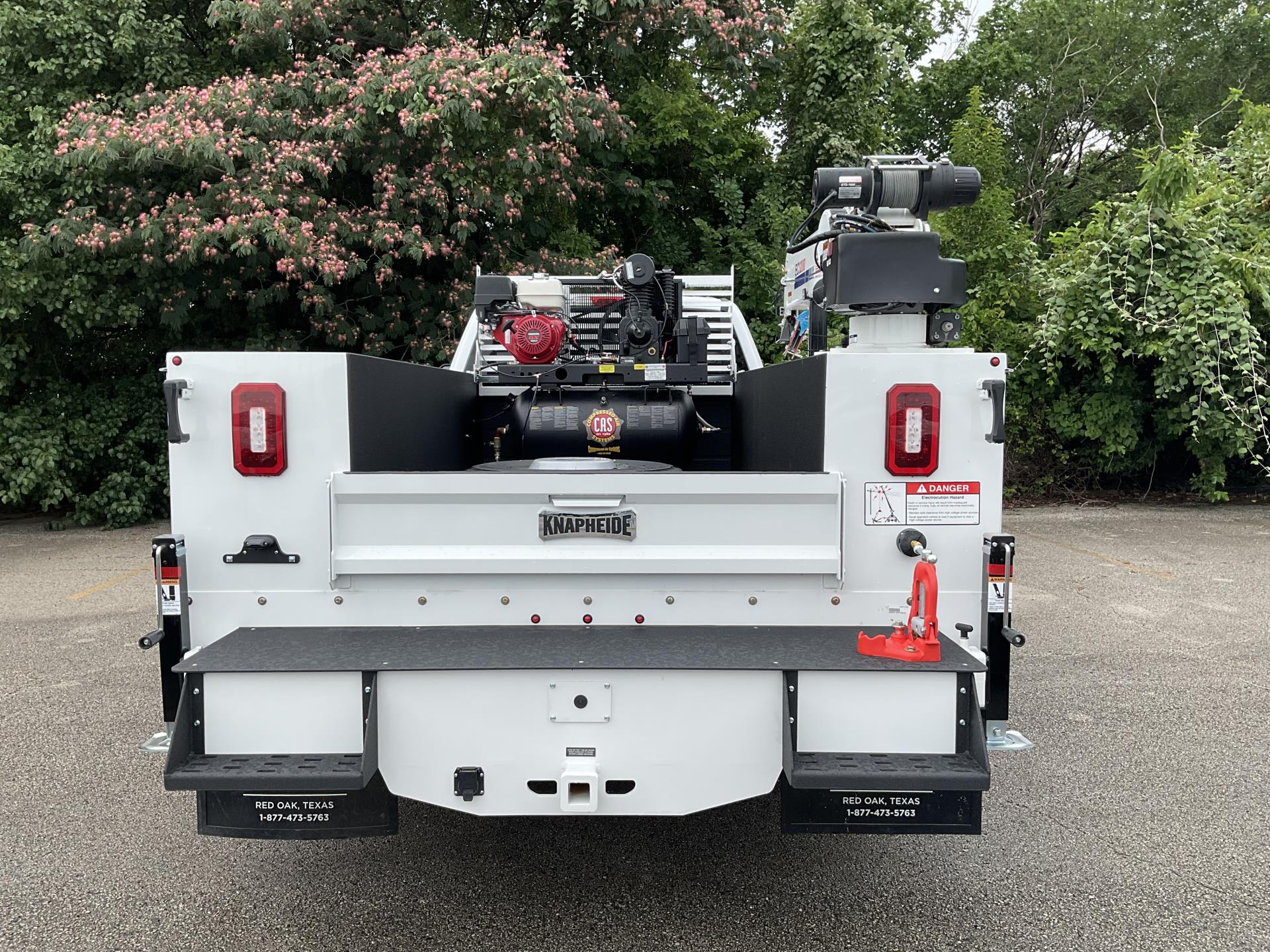 2024 Ford F-350 Crew Cab DRW 4x4 Cab Chassis for sale #1886286 - photo 7
