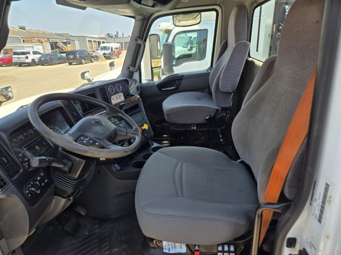 2022 International LT625-7