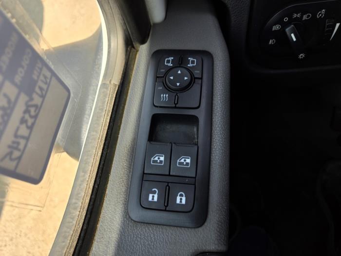 2022 International LT625-12