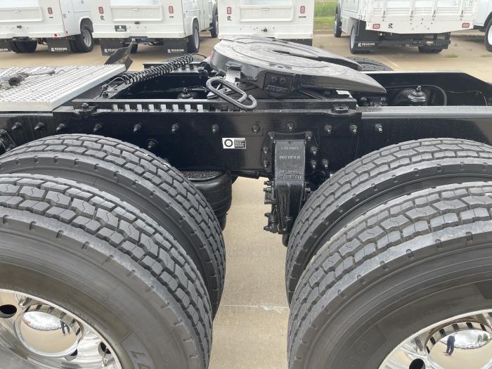 2020 Peterbilt 567-14