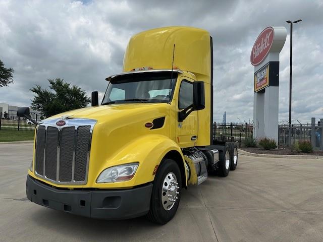 2021 Peterbilt 579-1