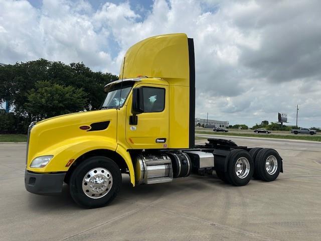 2021 Peterbilt 579-2