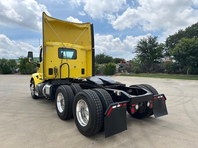 2021 Peterbilt 579-5