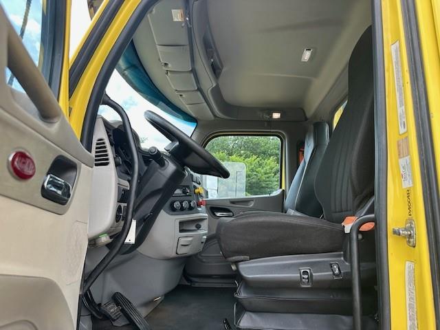 2021 Peterbilt 579-24
