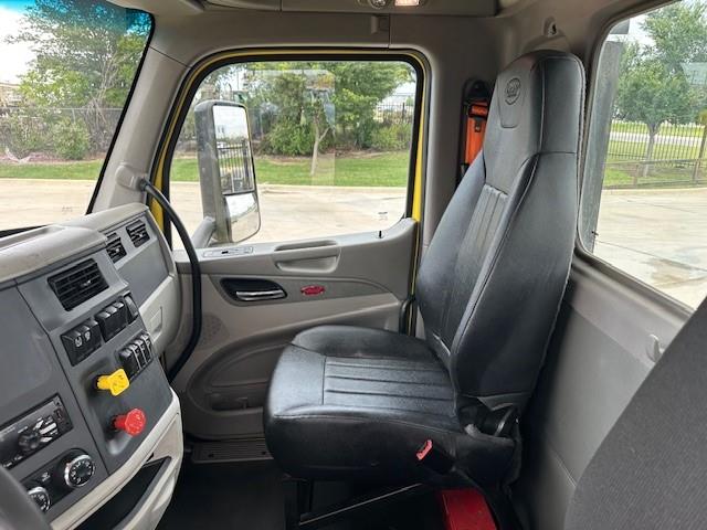 2021 Peterbilt 579-27