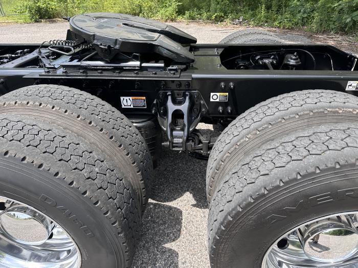 2022 Peterbilt 579-5