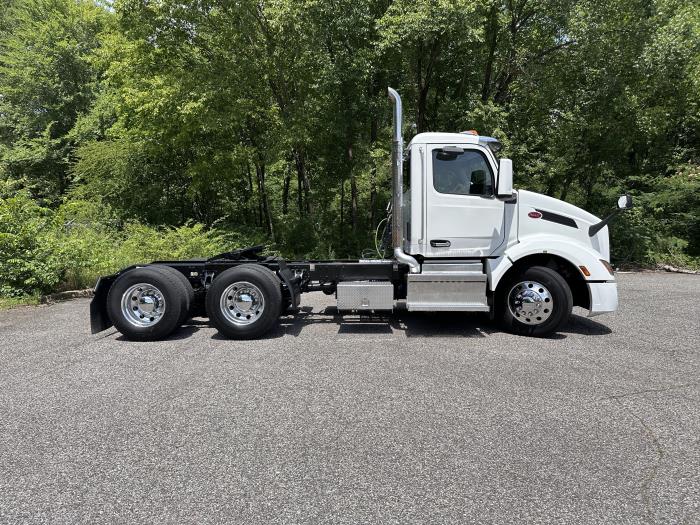 2022 Peterbilt 579-11