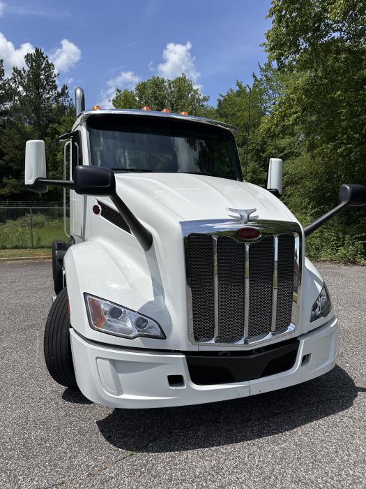 2022 Peterbilt 579-12