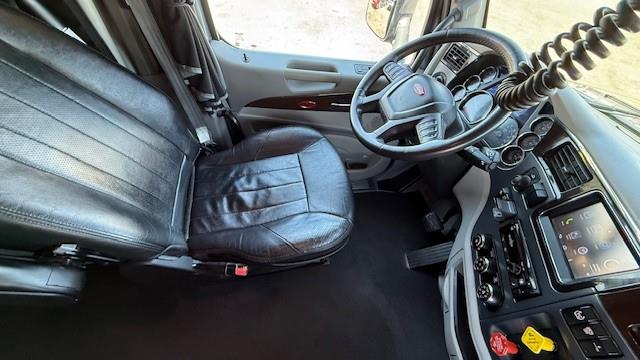 2022 Peterbilt 579-22