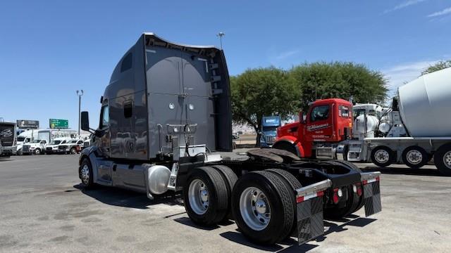 2022 Peterbilt 579-3
