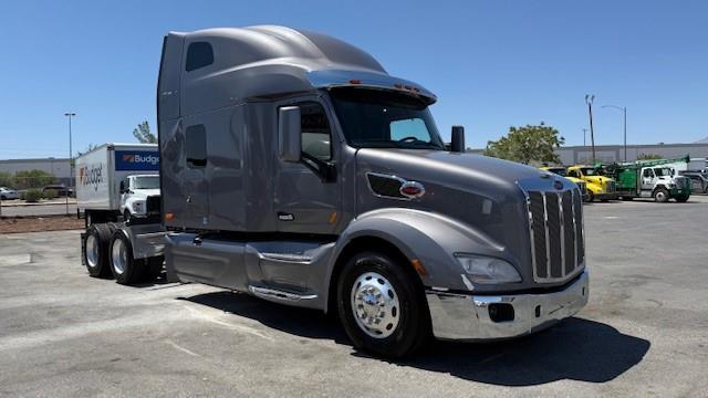 2022 Peterbilt 579-7