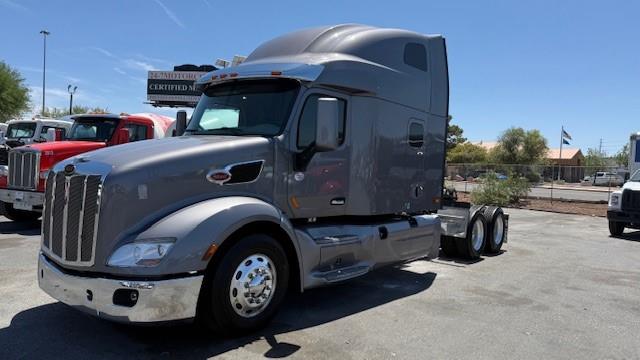 2022 Peterbilt 579-1
