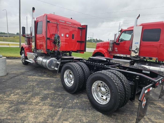 2026 International HX520-12