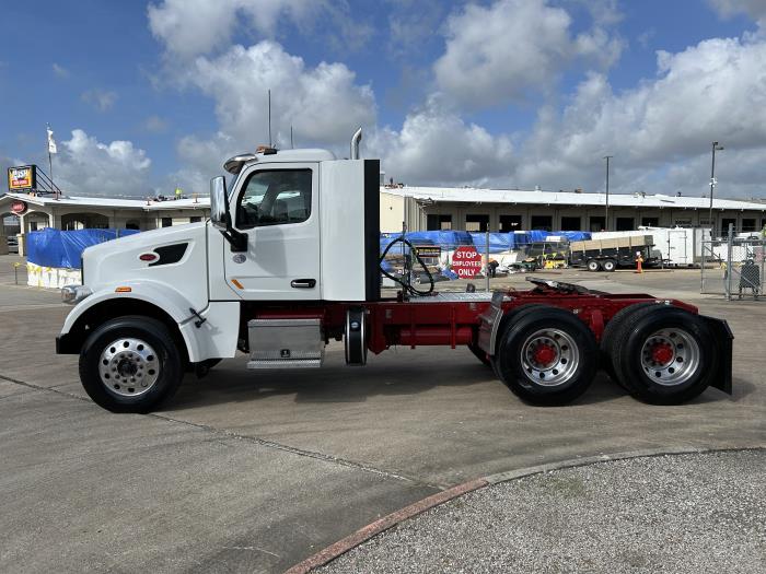 2022 Peterbilt 567-2