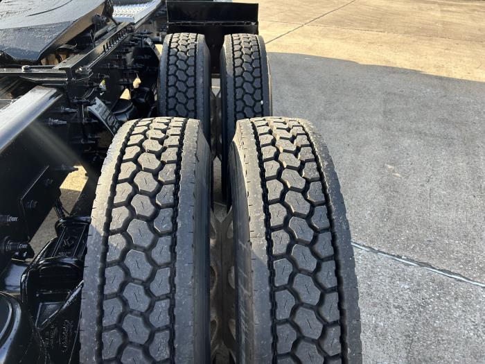 2020 Peterbilt 567-11