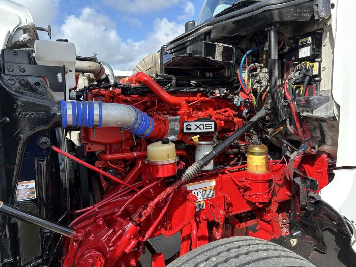 2022 Peterbilt 567-16